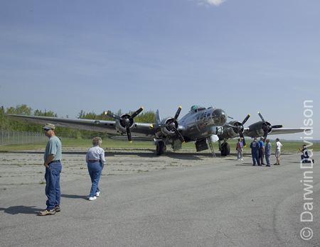 B-17G Flight-1025