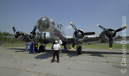 B-17G Flight-1075