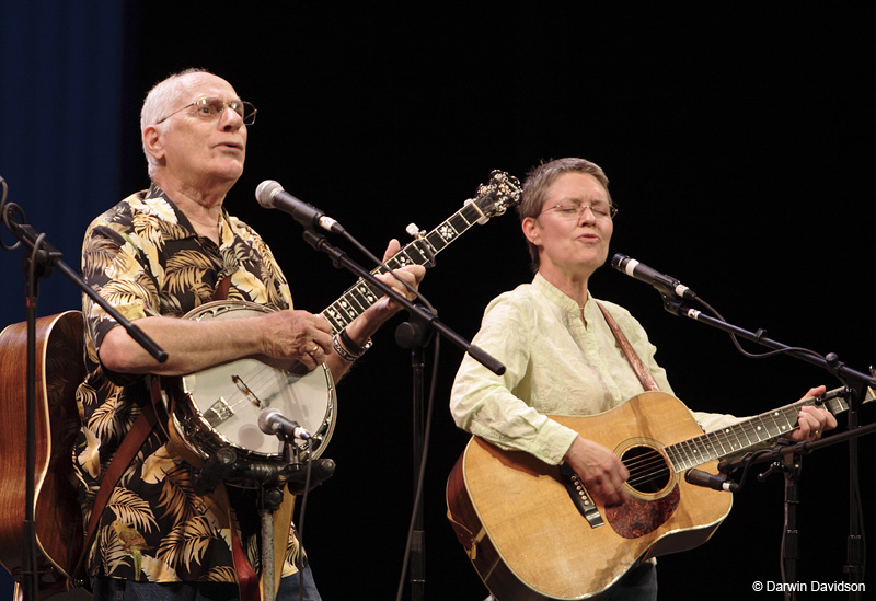 Eddie & Martha Adcock with Tom Gray-3138