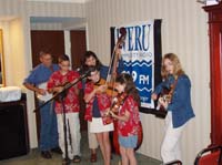 2004-10-05, IBMA Bronzewound Showcase, The Muellers-0044