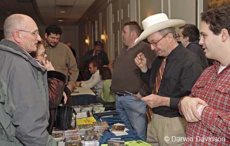 2007 Joe Val, David Davis at the record table-1191