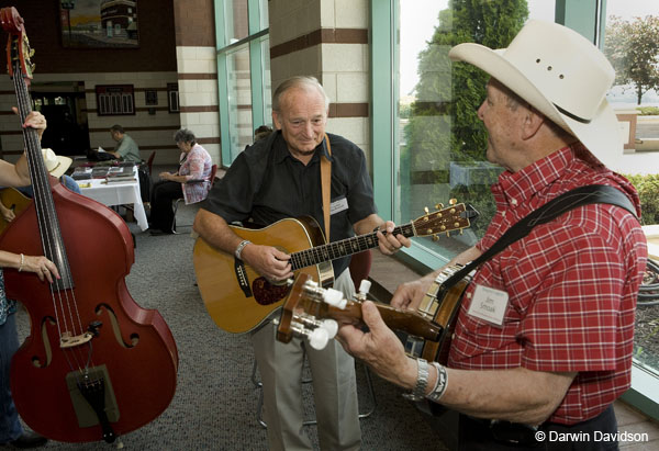 Blue Grass Boys at River Park Center-1087